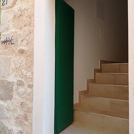 Apartment With Wifi Pitve, Hvar - 22114 *