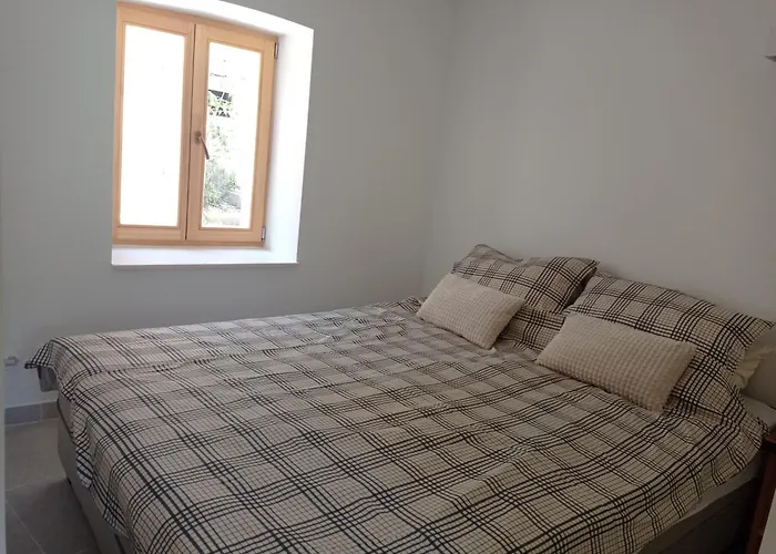 Appartement With Wifi Pitve, Hvar - 22114 *
